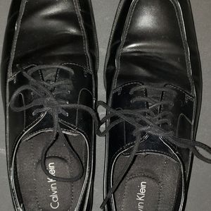 Mens shoes